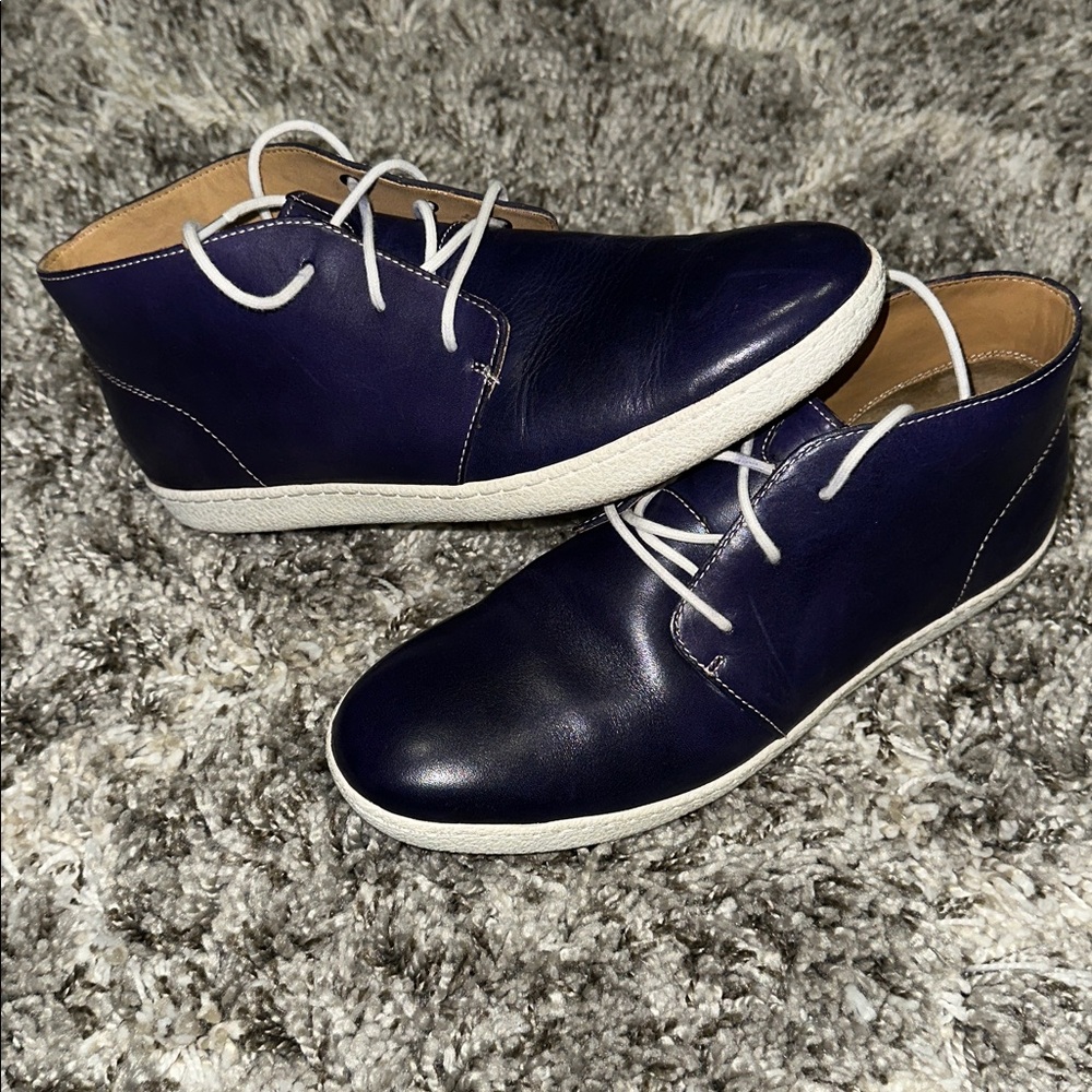 Like New Cole Haan Glen Cupsole Chukka in washed Indigo / White